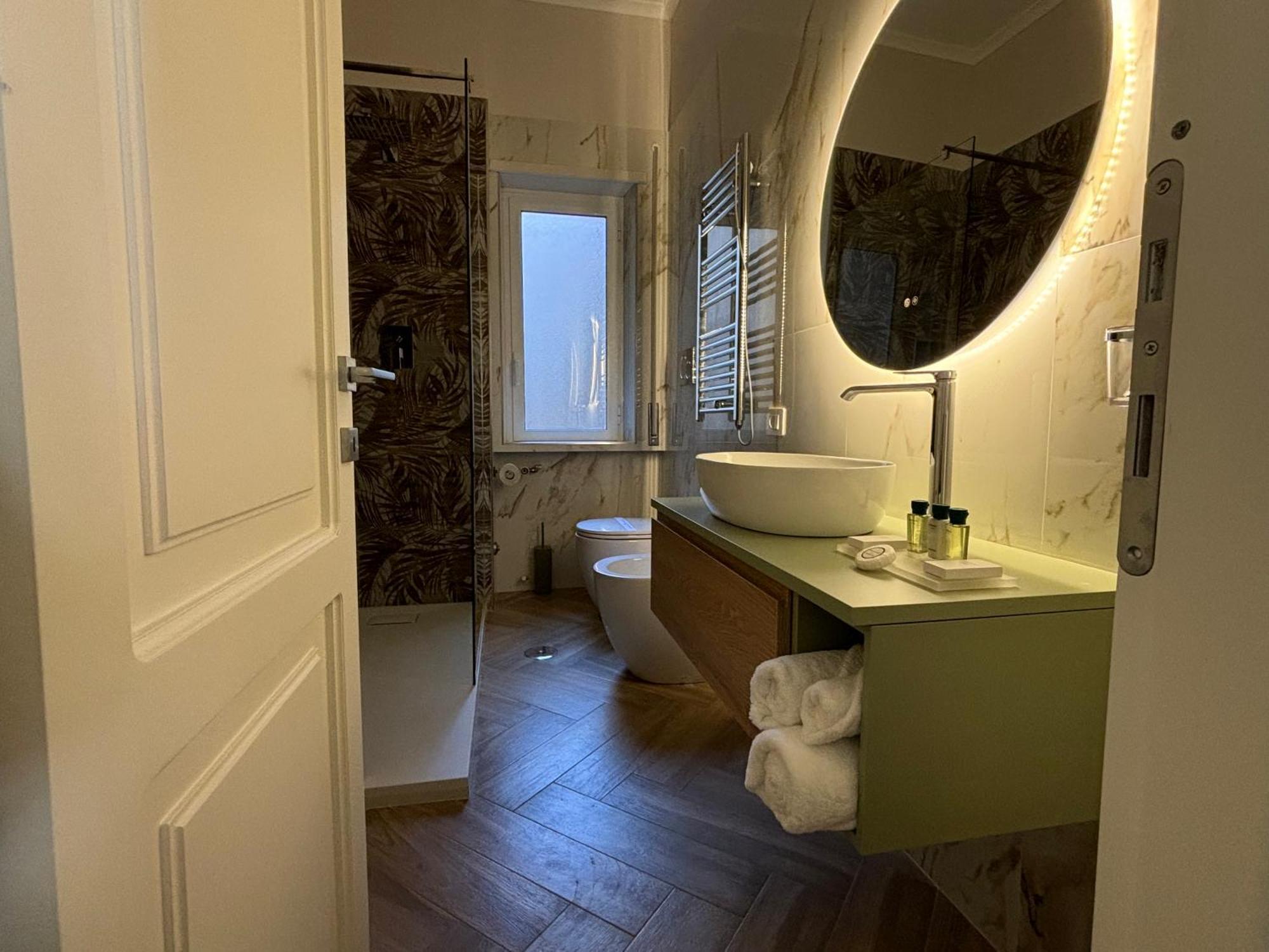Corso Marconi Boutique Apartment - Luxury Central Apartment Next To The Port Civitavecchia Kültér fotó