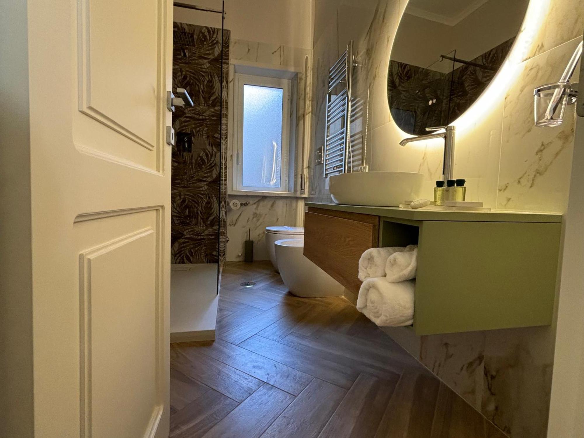Corso Marconi Boutique Apartment - Luxury Central Apartment Next To The Port Civitavecchia Kültér fotó