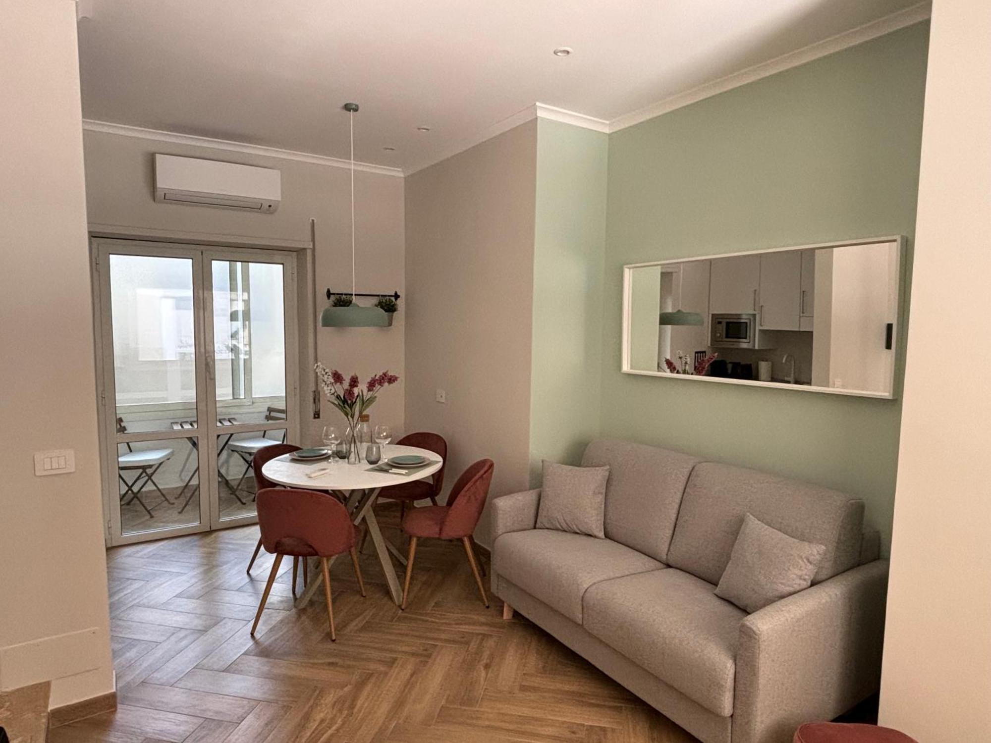 Corso Marconi Boutique Apartment - Luxury Central Apartment Next To The Port Civitavecchia Kültér fotó